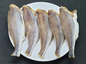 Gửi khô cá đù từ Cần Thơ đi Trung Quốc giá tốt số 1