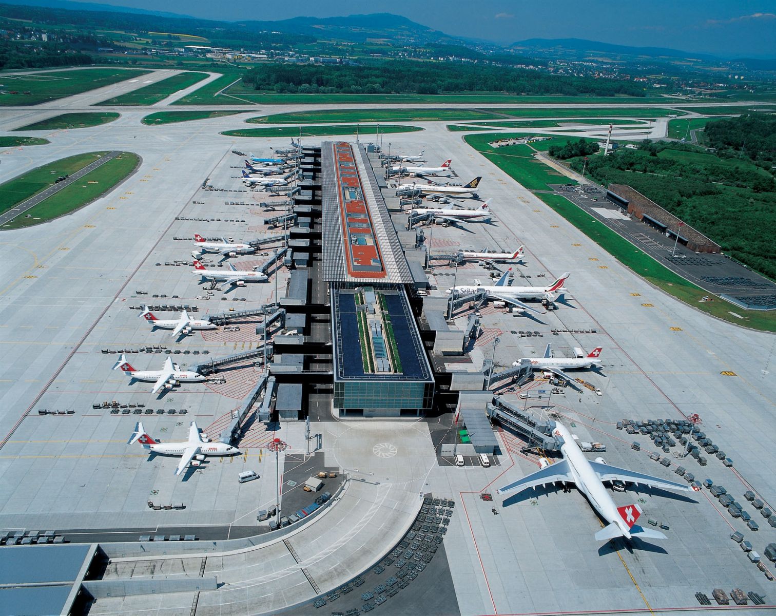 Vận chuyển hàng hóa từ SGN đi ZRH (Zurich Airport)